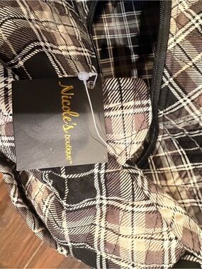 👜 Brand New Nicole’s Boutique Quilted Duffel Bag – Black & White Plaid